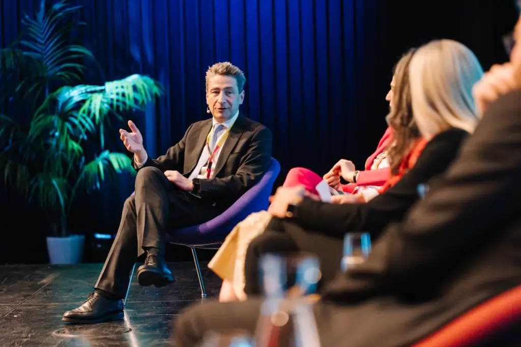 Groß (fotografiefetz-inits-healthhub-0069)