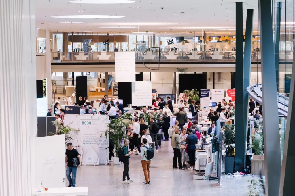 Groß (fotografiefetz-inits-healthhub-0078)